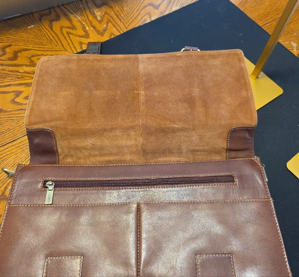 Stylish Brown Leather Men's Briefcase with Dual Buckle Closure